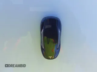 2016 Tesla Model S 90D z VIN 5YJSA1E29GF160332, wystawiony jako IAAI lot #42593749 z przebiegiem 92 702 mil mil oraz . Historia ofert i sprzedaży dostępna na DreamBid. Obrazek 11.