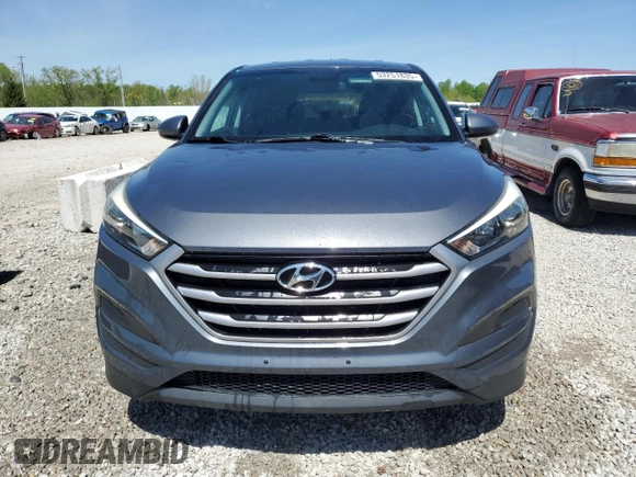 2017 Hyundai Tucson SE with VIN KM8J23A47HU438452, listed as a Copart auction lot 53251835 with 82,859 mi miles and Salvage Title. Bid and sale history available at DreamBid. Image 5.