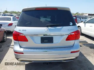 2015 Mercedes-Benz GL-Class GL 350 BlueTEC with VIN 4JGDF2EE4FA581954, listed as a IAAI auction lot 41846414 with 77,786 mi miles. Bid and sale history available at carsss.com. Image 16.