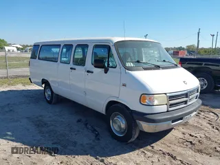 1995 Dodge Passenger with VIN 2B5WB35Z2SK548881, listed as a IAAI auction lot 41665829 with 100,467 mi miles. Bid and sale history available at carsss.com. Image 1.