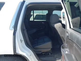 2015 Chevrolet Tahoe Commercial z VIN 1GNLC2EC8FR255526, wystawiony jako IAAI lot #42538320 z przebiegiem 165 502 mil mil oraz . Historia ofert i sprzedaży dostępna na DreamBid. Obrazek 8.