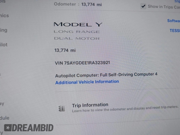 2024 Tesla Model Y Long Range z VIN 7SAYGDEE1RA323921, wystawiony jako IAAI lot #42027195 z przebiegiem 13 774 mil mil oraz . Historia ofert i sprzedaży dostępna na DreamBid. Obrazek 15.