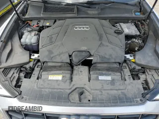 2021 Audi Q8 Premium z VIN WA1AVAF15MD020653, wystawiony jako Copart lot #55220895 z przebiegiem 68 826 mil mil oraz Tytuł czysty. Historia ofert i sprzedaży dostępna na DreamBid. Obrazek 12.