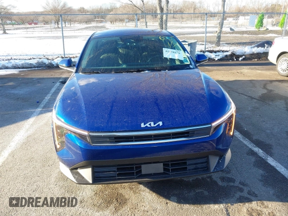 2025 Kia K4 LXS with VIN 3KPFT4DE3SE023135, listed as a IAAI auction lot 41258178 with 679 mi miles. Bid and sale history available at carsss.com. Image 12.