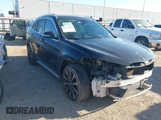 2018 BMW X1 sDrive28i with VIN WBXHU7C30J5L04913, listed as a IAAI auction lot 41755344 with 101,867 mi miles. Bid and sale history available at carsss.com. Image 1.