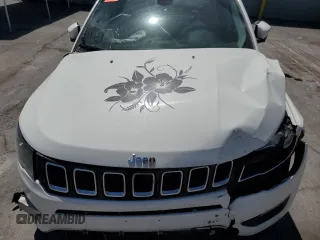 2018 Jeep Compass Latitude z VIN 3C4NJCBB7JT339233, wystawiony jako Copart lot #55175065 z przebiegiem Nie podano mil oraz Szkoda całkowita • Salvage title. Historia ofert i sprzedaży dostępna na DreamBid. Obrazek 12.