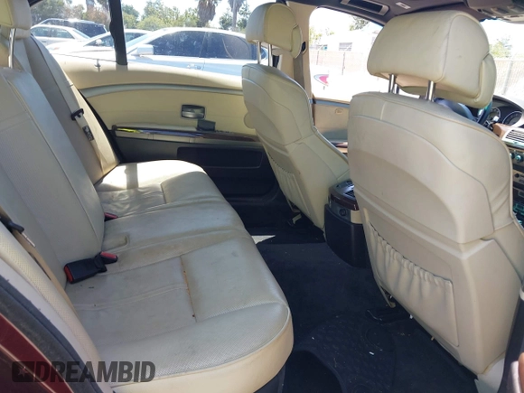 2007 BMW 7 Series 750Li with VIN WBAHN83527DT77312, listed as a IAAI auction lot 42571093 with 136,164 mi miles and . Bid and sale history available at DreamBid. Image 8.