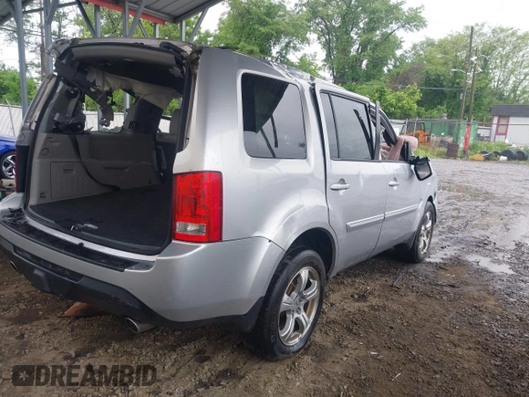 2013 Honda Pilot EX-L with VIN 5FNYF4H52DB056747, listed as a IAAI auction lot 42373409 with Not provided miles and . Bid and sale history available at DreamBid. Image 4.