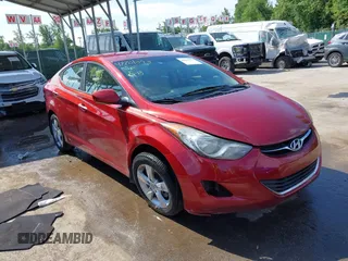 2013 Hyundai Elantra GLS z VIN 5NPDH4AE4DH405444, wystawiony jako IAAI lot #42201093 z przebiegiem 125 900 mil mil oraz . Historia ofert i sprzedaży dostępna na DreamBid. Obrazek 1.