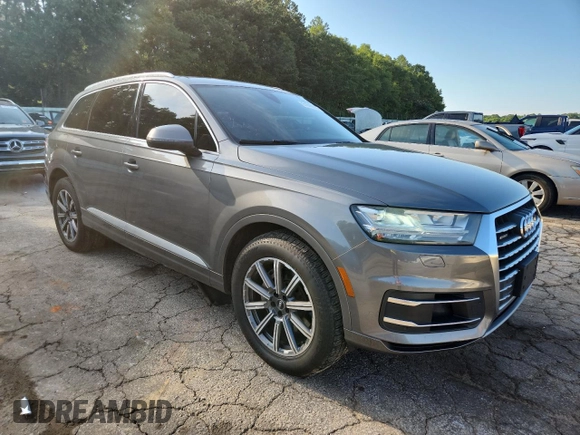 2017 Audi Q7 Premium Plus with VIN WA1LAAF76HD017243, listed as a Copart auction lot 61845915 with 140,865 mi miles and Clean title. Bid and sale history available at DreamBid. Image 4.