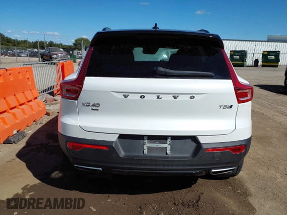 2019 Volvo XC40 Momentum with VIN YV4162XZ4K2006682, listed as a IAAI auction lot 40348423 with 65,301 mi miles and . Bid and sale history available at carsss.com. Image 17.