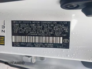 2024 Toyota Crown XLE z VIN JTDAAAAFXR3023016, wystawiony jako IAAI lot #41570053 z przebiegiem 46 729 mil mil oraz . Historia ofert i sprzedaży dostępna na DreamBid. Obrazek 9.