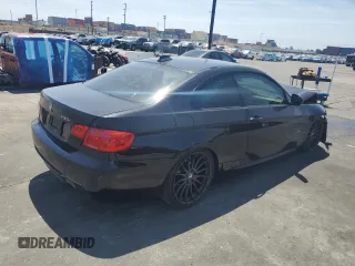 2011 BMW 3 Series 335i с VIN WBAKG7C5XBE598010, выставлен на аукционе Copart как лот 58190265 с пробегом 141 033 миль миль и Списание • Salvage title. История ставок и продаж доступна на DreamBid. Изображение 3.