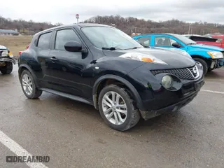2011 Nissan Juke SL with VIN JN8AF5MVXBT007274, listed as a IAAI auction lot 41472534 with 75,066 mi miles. Bid and sale history available at carsss.com. Image 1.