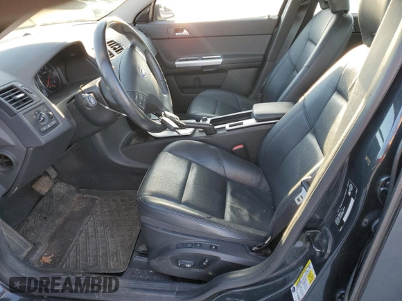 2010 Volvo S40 R-Design with VIN YV1672MH0A2507854, listed as a Copart auction lot 86728594 with 101,883 mi miles and Salvage Title. Bid and sale history available at carsss.com. Image 7.
