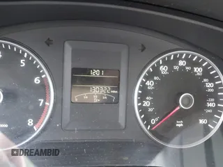 2013 Volkswagen Jetta SE с VIN 3VWDX7AJ0DM355117, выставлен на аукционе IAAI как лот 42350921 с пробегом 130 322 миль миль и . История ставок и продаж доступна на DreamBid. Изображение 15.