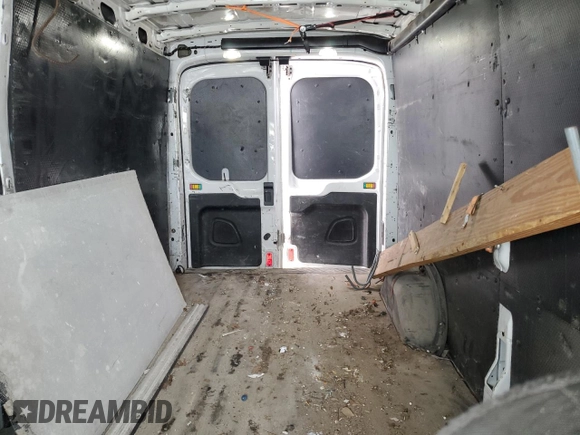 2018 Ford Transit с VIN 1FTBW2CG1JKA31209, выставлен на аукционе Copart как лот 44804855 с пробегом 125 153 миль миль и Списание • Salvage title. История ставок и продаж доступна на DreamBid. Изображение 10.