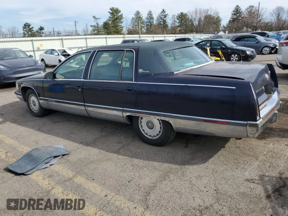 1996 Cadillac Fleetwood z VIN 1G6DW52P7TR700057, wystawiony jako Copart lot #49994225 z przebiegiem 115 819 mil mil oraz Czysty tytuł • Clean title. Historia ofert i sprzedaży dostępna na DreamBid. Obrazek 2.