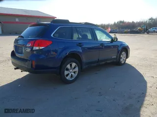2010 Subaru Outback Premium All-Weather with VIN 4S4BRBCC9A3372027, listed as a IAAI auction lot 42070719 with 158,122 mi miles. Bid and sale history available at carsss.com. Image 4.