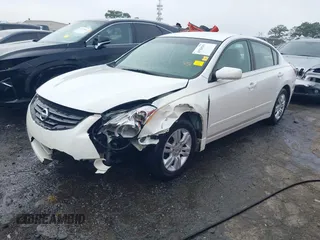 2012 Nissan Altima 2.5 S with VIN 1N4AL2AP2CN572879, listed as a IAAI auction lot 41768361 with 180,397 mi miles. Bid and sale history available at carsss.com. Image 2.