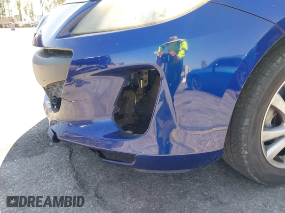 2013 Mazda 3 i Touring with VIN JM1BL1L74D1801383, listed as a IAAI auction lot 42023534 with 92,362 mi miles and . Bid and sale history available at carsss.com. Image 16.