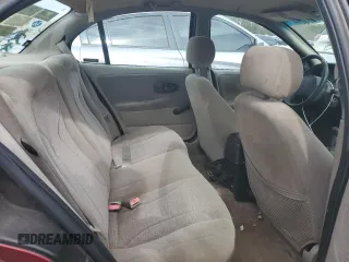 2000 Saturn SL with VIN 1G8ZK5276YZ255844, listed as a Copart auction lot 42003175 with 239,377 mi miles and Salvage title. Bid and sale history available at DreamBid. Image 10.