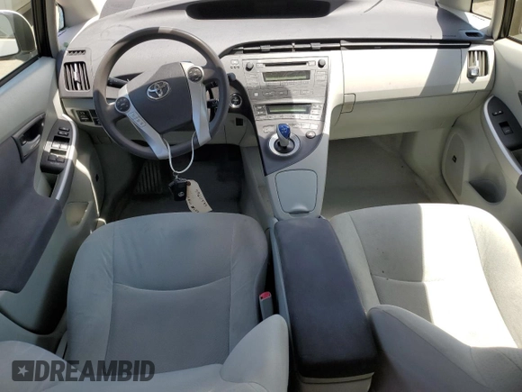 2011 Toyota Prius I z VIN JTDKN3DUXB5335930, wystawiony jako Copart lot #59611595 z przebiegiem 159 570 mil mil oraz Szkoda całkowita • Salvage title. Historia ofert i sprzedaży dostępna na DreamBid. Obrazek 8.