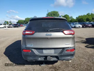 2018 Jeep Cherokee Latitude Plus z VIN 1C4PJMLX0JD622295, wystawiony jako Copart lot #57679075 z przebiegiem 123 743 mil mil oraz Szkoda całkowita • Salvage title. Historia ofert i sprzedaży dostępna na DreamBid. Obrazek 6.