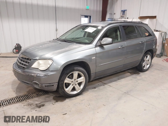 2007 Chrysler Pacifica Touring with VIN 2A8GM68X07R226846, listed as a IAAI auction lot 42058301 with 187,557 mi miles. Bid and sale history available at carsss.com. Image 2.