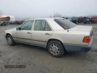 1987 Mercedes-Benz 300 E with VIN WDBEA30D0HA528424, listed as a Copart auction lot 84249444 with 132,054 mi miles and Clean Title. Bid and sale history available at carsss.com. Image 2.