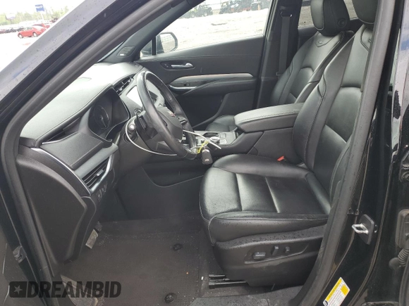 2019 Cadillac XT4 FWD Premium Luxury z VIN 1GYFZCR49KF147242, wystawiony jako Copart lot #55483215 z przebiegiem 94 990 mil mil oraz Szkoda całkowita • Salvage title. Historia ofert i sprzedaży dostępna na DreamBid. Obrazek 7.