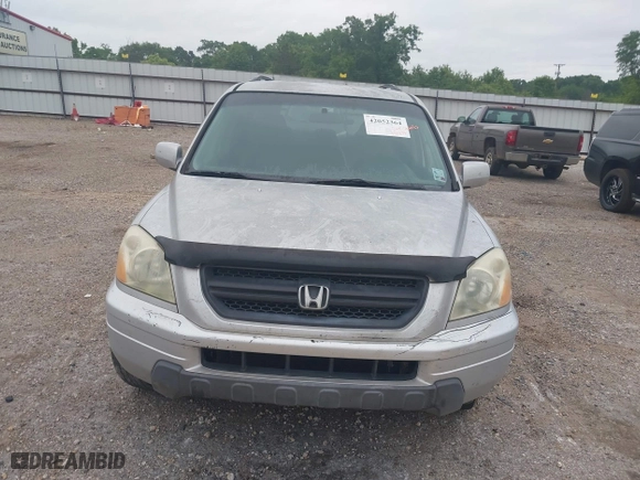 2003 Honda Pilot EX with VIN 2HKYF18523H543302, listed as a IAAI auction lot 42052364 with 331,473 mi miles. Bid and sale history available at carsss.com. Image 16.