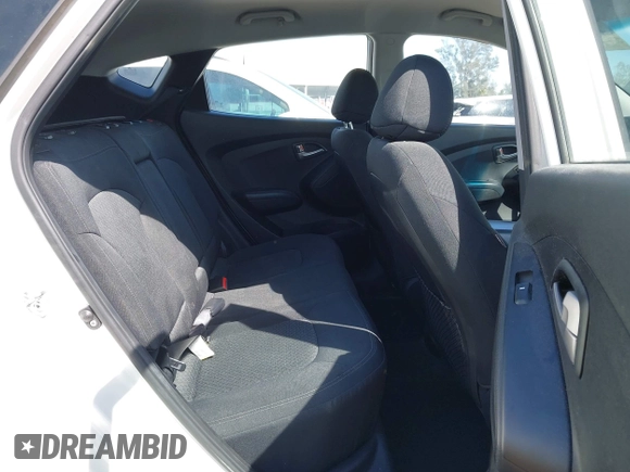 2010 Hyundai Tucson GLS with VIN KM8JT3AC7AU020547, listed as a IAAI auction lot 42014150 with 106,559 mi miles and . Bid and sale history available at DreamBid. Image 8.
