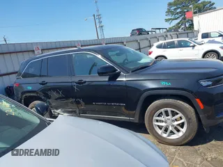 2023 Jeep Grand Cherokee Laredo with VIN 1C4RJHAG7P8910819, listed as a IAAI auction lot 42025847 with 30,368 mi miles and . Bid and sale history available at DreamBid. Image 13.