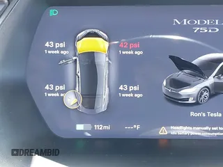 2019 Tesla Model S 75D с VIN 5YJSA1E22KF304098, выставлен на аукционе IAAI как лот 42293794 с пробегом 49 545 миль миль и . История ставок и продаж доступна на DreamBid. Изображение 17.