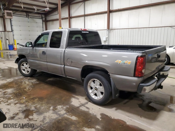2006 Chevrolet Silverado 1500 LT1 with VIN 2GCEK19V161323555, listed as a Copart auction lot 70582024 with 152,539 mi miles and Salvage Title. Bid and sale history available at carsss.com. Image 2.