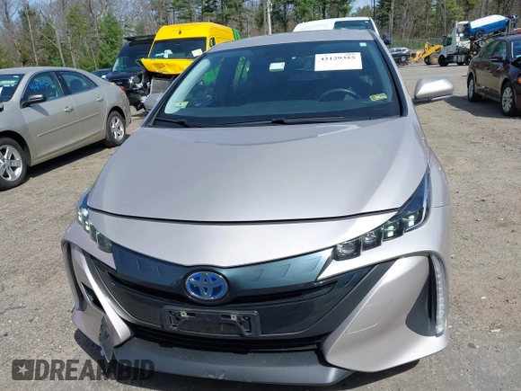 2018 Toyota Prius Plus with VIN JTDKARFP5J3091877, listed as a IAAI auction lot 42129355 with 48,736 mi miles and . Bid and sale history available at DreamBid. Image 12.