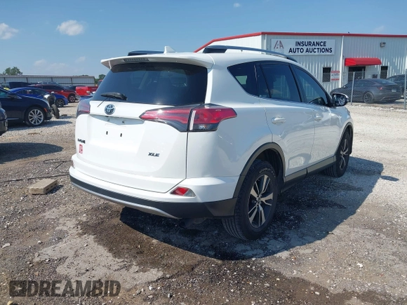 2018 Toyota RAV4 XLE с VIN JTMWFREV7JJ735295, выставлен на аукционе IAAI как лот 42452894 с пробегом 103 974 миль миль и . История ставок и продаж доступна на DreamBid. Изображение 4.