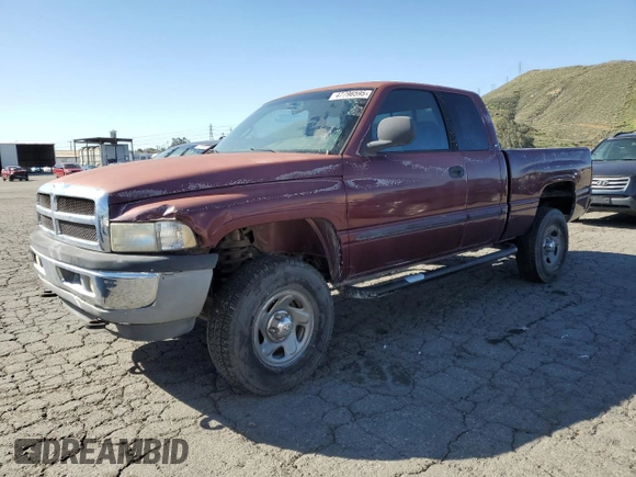 2000 Dodge 1500 z VIN 3B7HF13Z6YG139252, wystawiony jako Copart lot #47796595 z przebiegiem 149 542 mil mil oraz Czysty tytuł • Clean title. Historia ofert i sprzedaży dostępna na DreamBid. Obrazek 1.