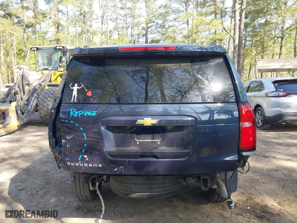 2019 Chevrolet Suburban LT with VIN 1GNSKHKC5KR333566, listed as a IAAI auction lot 41996940 with 95,807 mi miles. Bid and sale history available at carsss.com. Image 17.