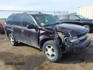2008 Chevrolet TrailBlazer LT w/3LT with VIN 1GNDT13S482206280, listed as a IAAI auction lot 41686917 with 121,152 mi miles. Bid and sale history available at carsss.com. Image 1.