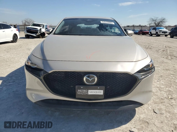 2024 Mazda 3 S Preferred z VIN JM1BPALMXR1718512, wystawiony jako Copart lot #44570995 z przebiegiem 4 332 mil mil oraz Szkoda całkowita • Salvage title. Historia ofert i sprzedaży dostępna na DreamBid. Obrazek 5.
