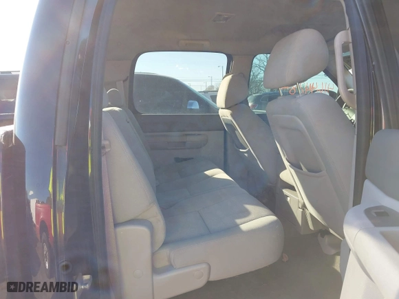 2012 Chevrolet Silverado 1500 LT with VIN 3GCPCSE06CG215957, listed as a IAAI auction lot 41644285 with 140,599 mi miles. Bid and sale history available at carsss.com. Image 8.