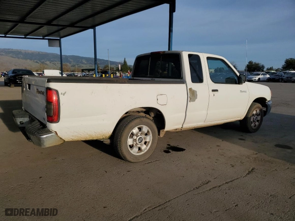 2000 Nissan Frontier 2WD XE with VIN 1N6DD26S7YC400221, listed as a Copart auction lot 45426085 with 362,187 mi miles and Clean Title. Bid and sale history available at carsss.com. Image 3.