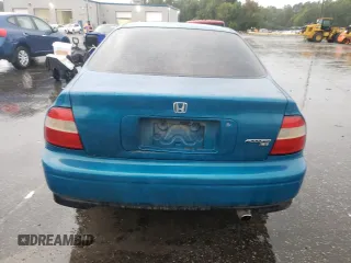 1995 Honda Accord LX with VIN 1HGCD5631SA066149, listed as a Copart auction lot 73461324 with 196,561 mi miles and Salvage Title. Bid and sale history available at DreamBid. Image 6.