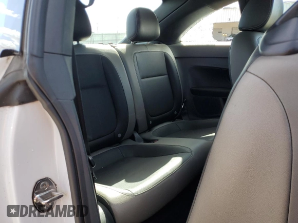 2015 Volkswagen Beetle Fleet Edition with VIN 3VWF17AT8FM647418, listed as a Copart auction lot 50605905 with 105,671 mi miles and Salvage Title. Bid and sale history available at DreamBid. Image 10.