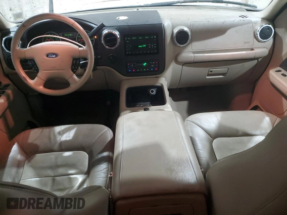 2005 Ford Expedition Eddie Bauer with VIN 1FMFU18515LA36303, listed as a Copart auction lot 58073205 with 155,586 mi miles and Clean title. Bid and sale history available at DreamBid. Image 8.