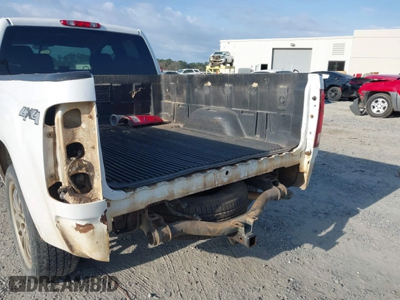 2013 GMC Sierra 1500 SLE z VIN 1GTR2VE71DZ114241, wystawiony jako IAAI lot #41719789 z przebiegiem 199 868 mil mil oraz . Historia ofert i sprzedaży dostępna na DreamBid. Obrazek 6.