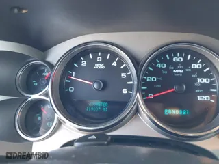 2008 Chevrolet Silverado 1500 LTZ with VIN 3GCEK13M08G177952, listed as a IAAI auction lot 41774023 with 119,807 mi miles. Bid and sale history available at carsss.com. Image 7.