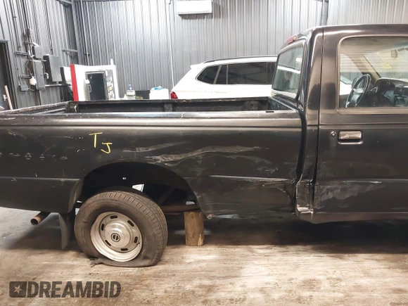 1995 Ford Ranger Splash z VIN 1FTCR10A7STA63518, wystawiony jako IAAI lot #42098095 z przebiegiem 75 409 mil mil oraz . Historia ofert i sprzedaży dostępna na DreamBid. Obrazek 18.